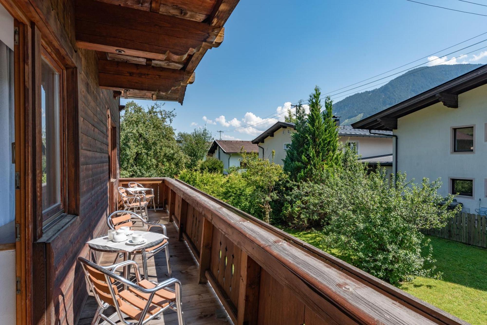 Brixana Hotel Brixen im Thale Exterior photo