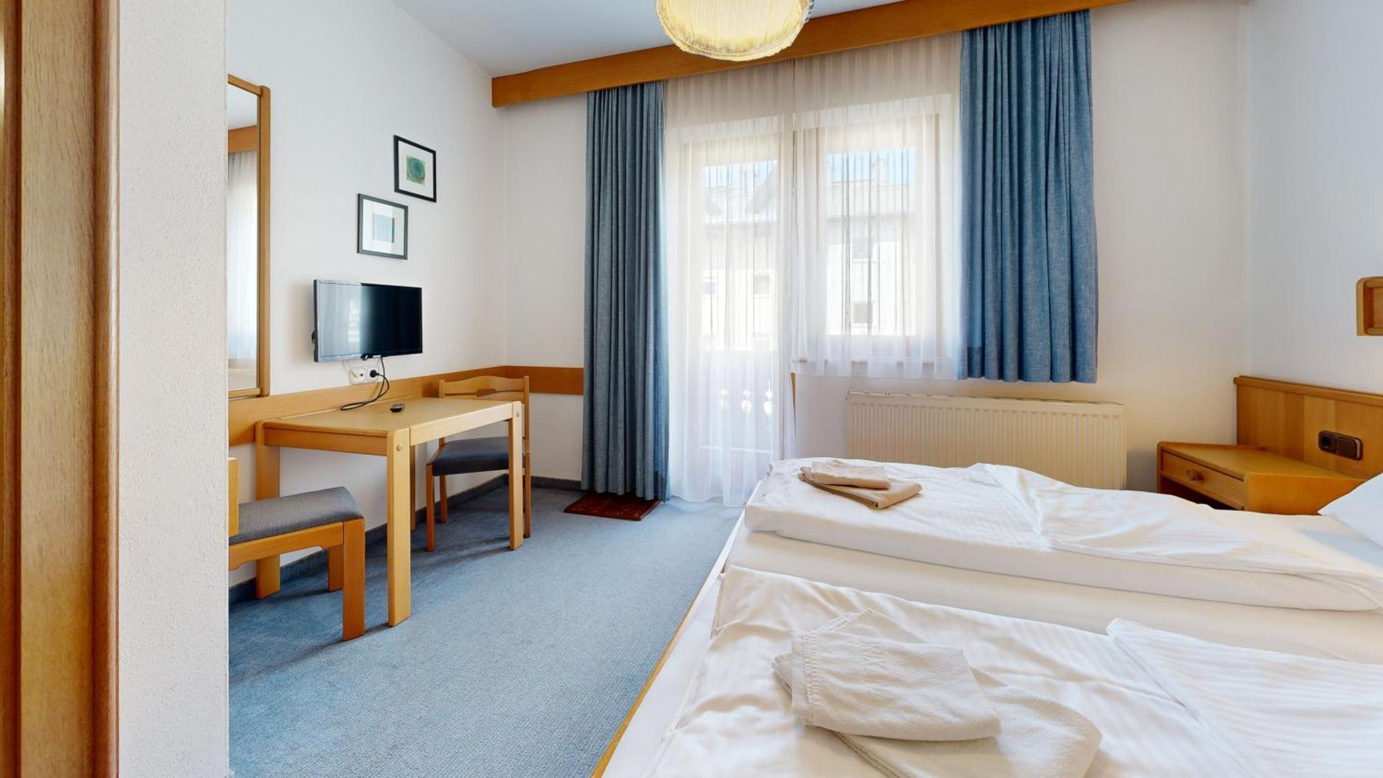 Brixana Hotel Brixen im Thale Exterior photo